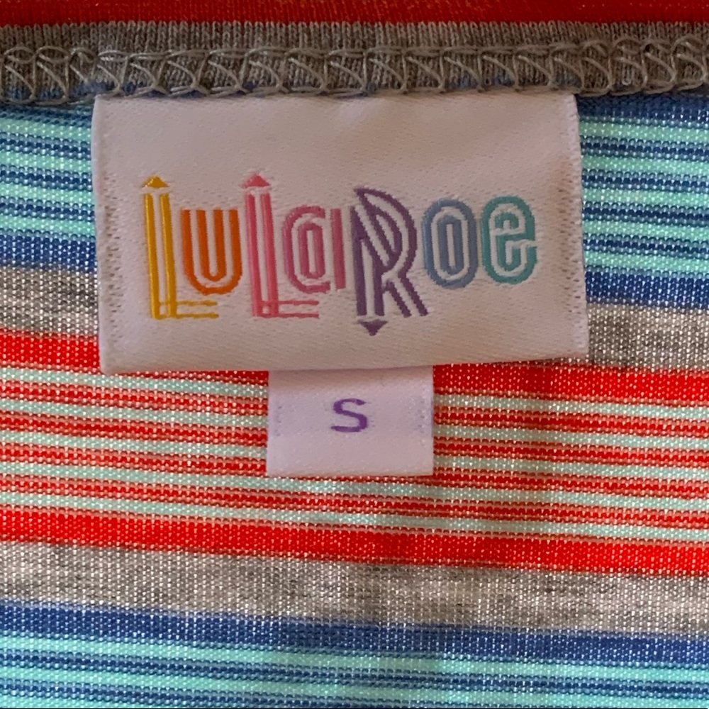 NWOT** Two LuLaRoe Gigi Tee Shirts - Picture 6 of 7